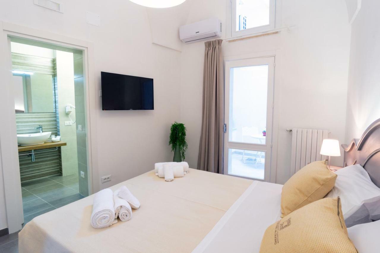 Le Stanze Del Duomo Bed & Breakfast Lecce Exterior photo