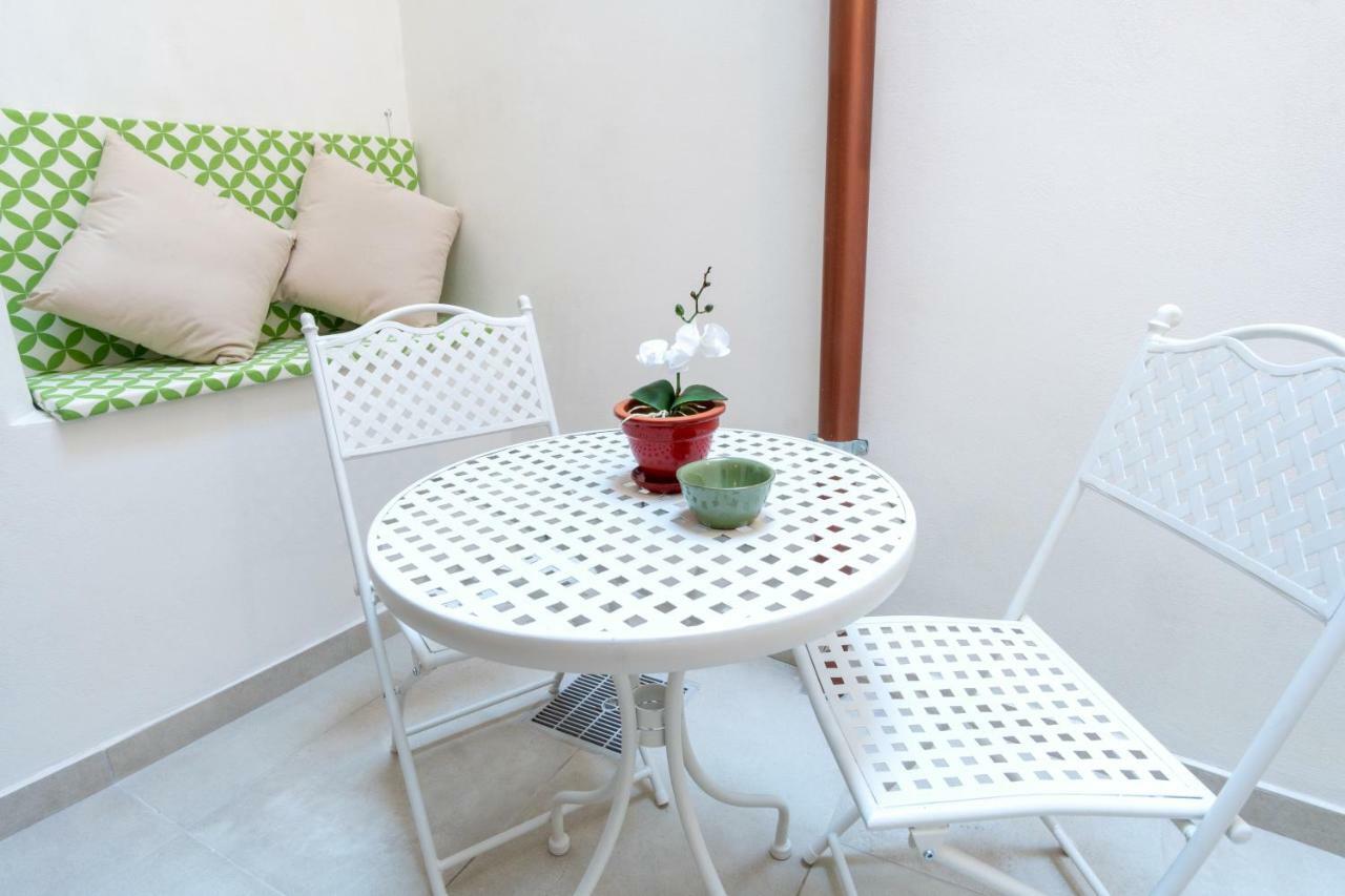 Le Stanze Del Duomo Bed & Breakfast Lecce Exterior photo